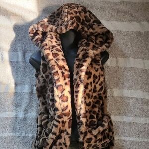 Love Tree Animal Print Faux Fur Vest